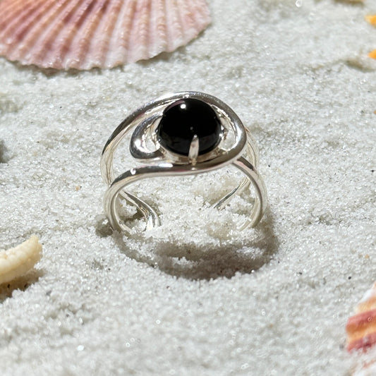 Anello con onice nero in argento