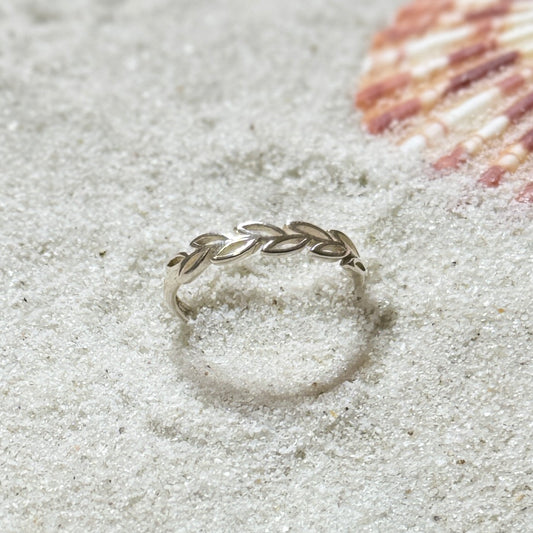 Anello a foglie in argento